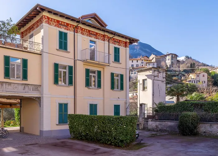 Fiume E Lägenhet Menaggio